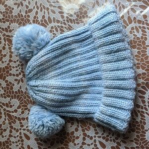💫2/$35 dual pompom beanie light blue with silver thread